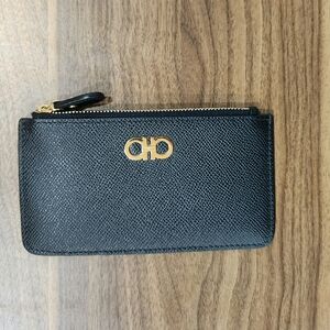 Salvatore Ferragamo Gancini Black Saffiano Leather Zip Card Case Wallet